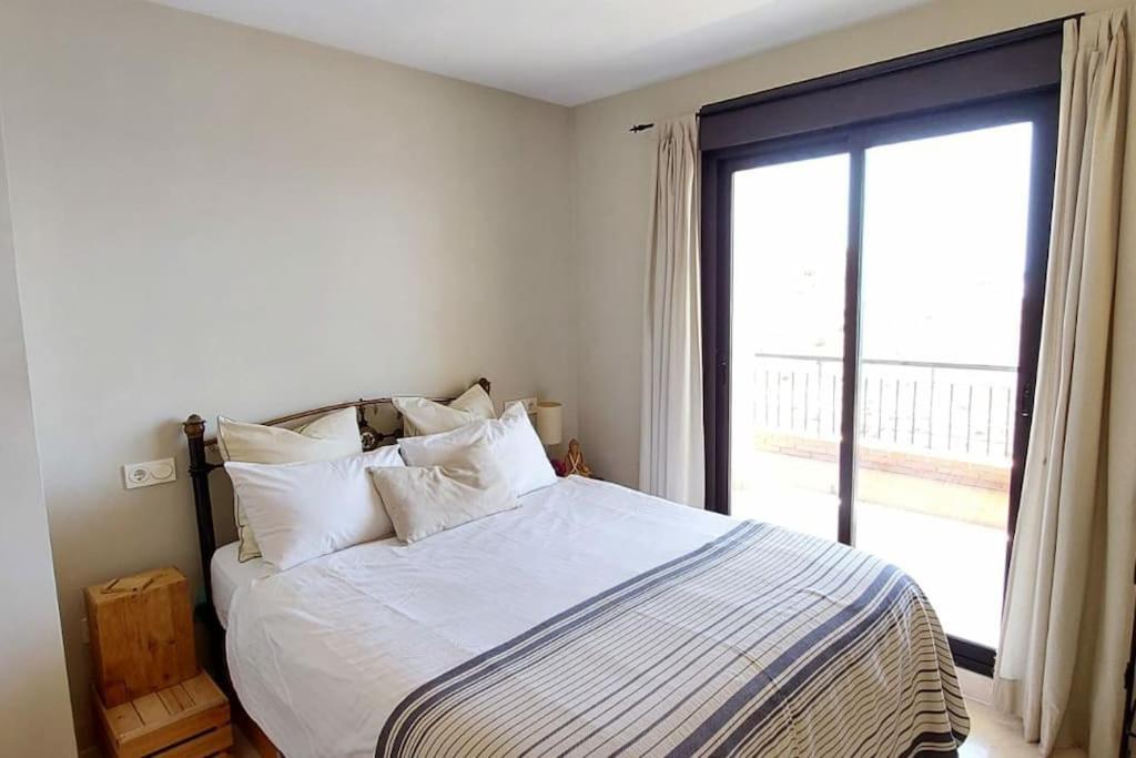 Chic Beachfront Apartment Torrox Exterior foto