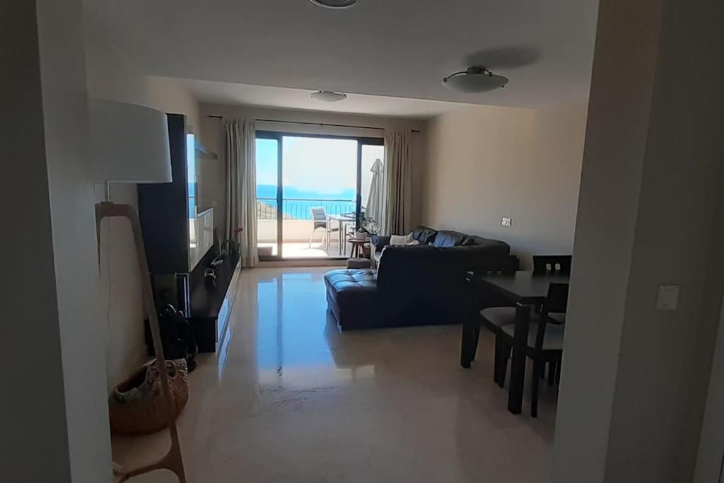 Chic Beachfront Apartment Torrox Exterior foto