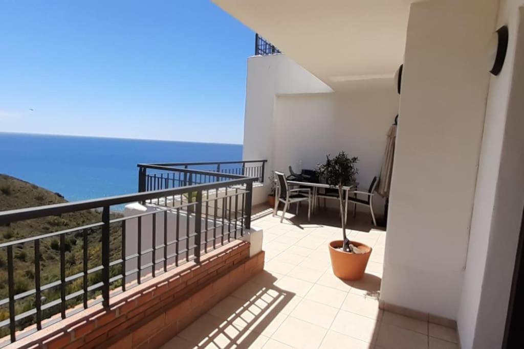 Chic Beachfront Apartment Torrox Exterior foto