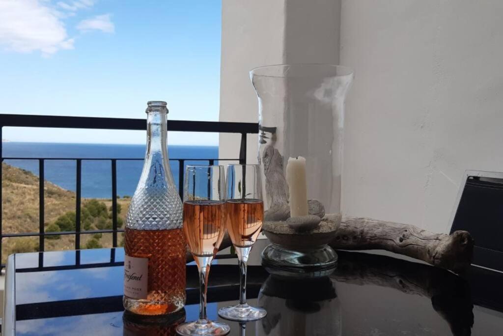Chic Beachfront Apartment Torrox Exterior foto